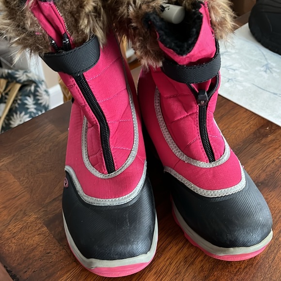 HiTec Pink Thinsulate Snow Boots Size 6 - Picture 2 of 4